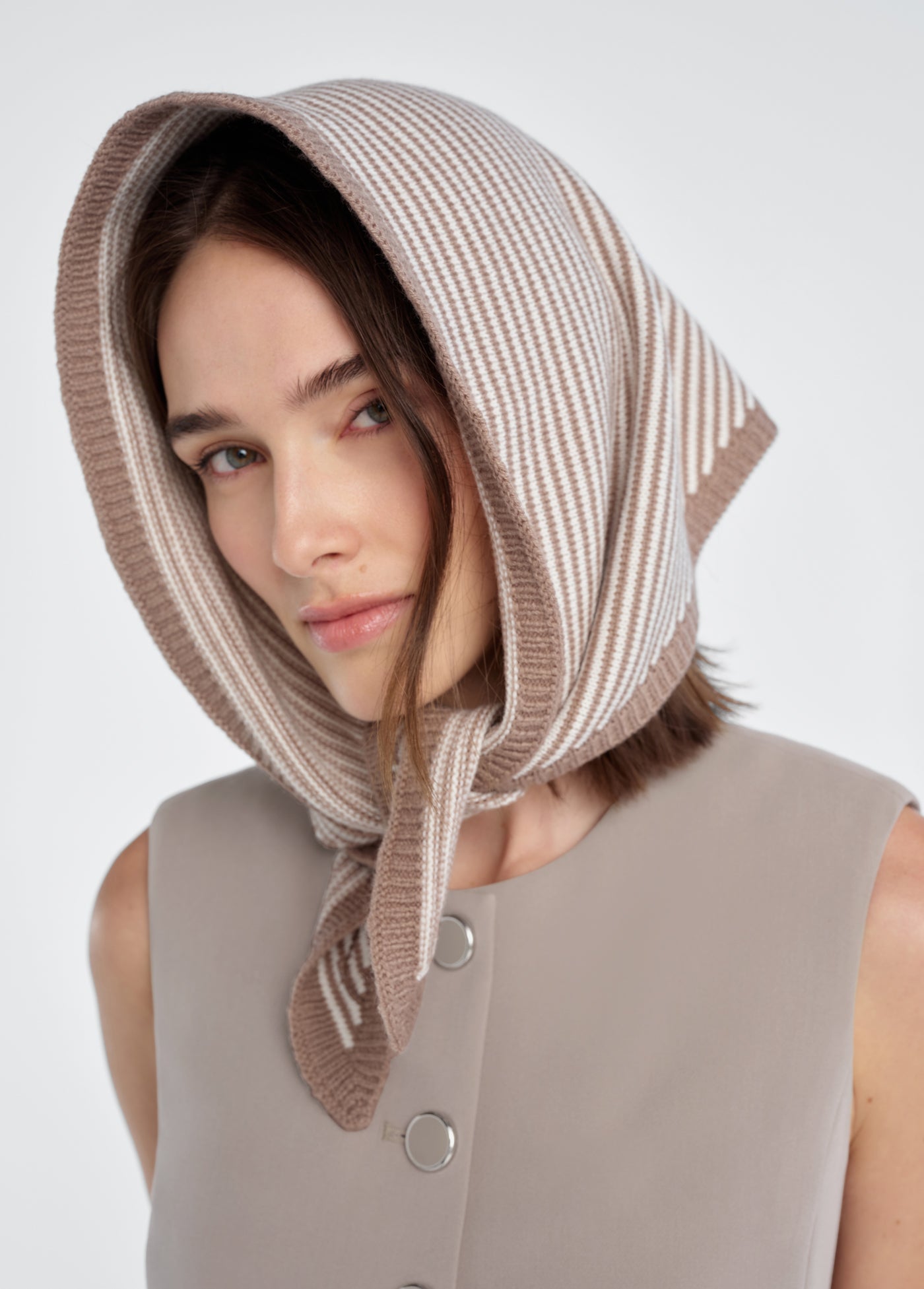 THE STRIPED TRIANGLE SCARF