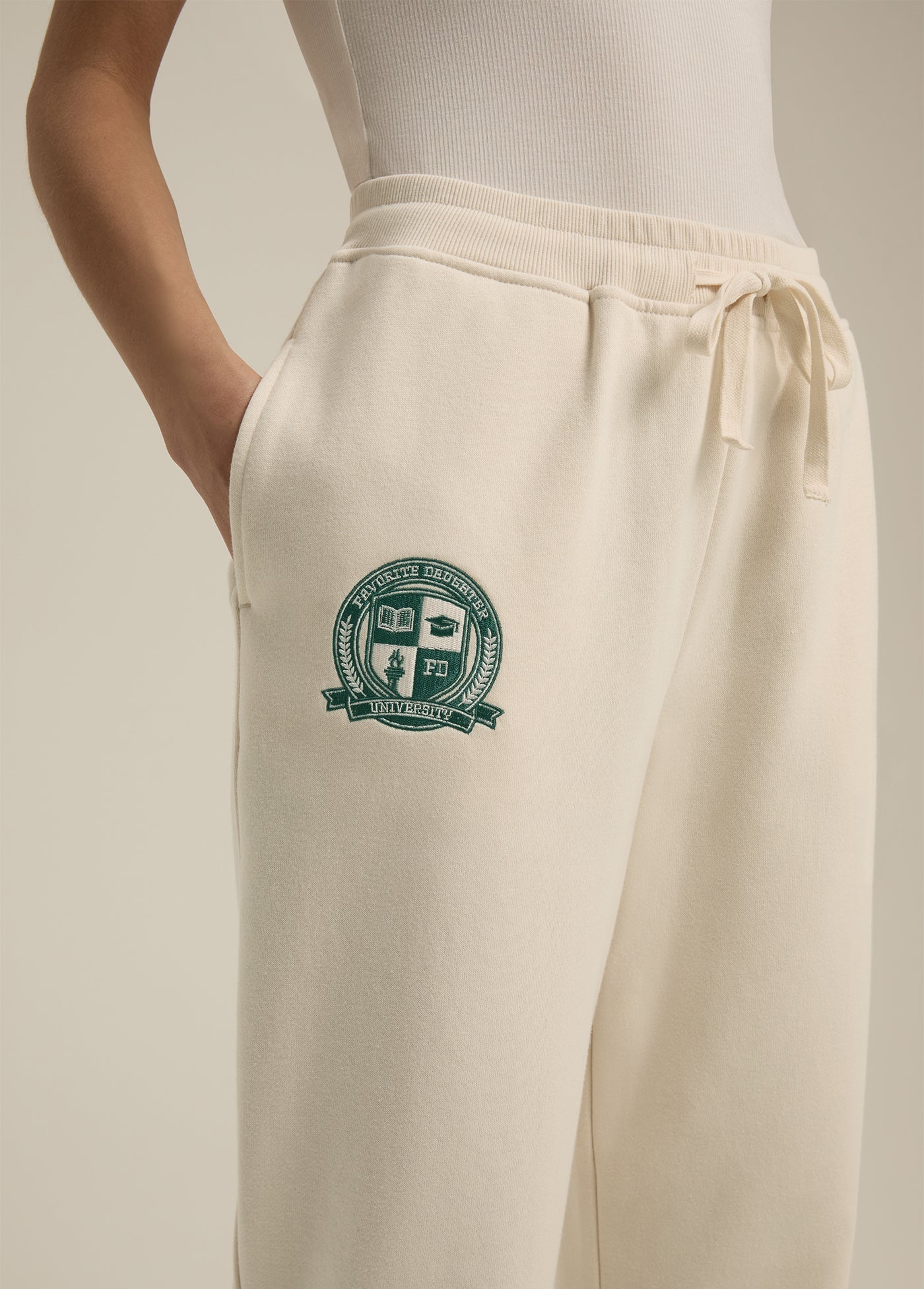 THE COACHES JOGGER